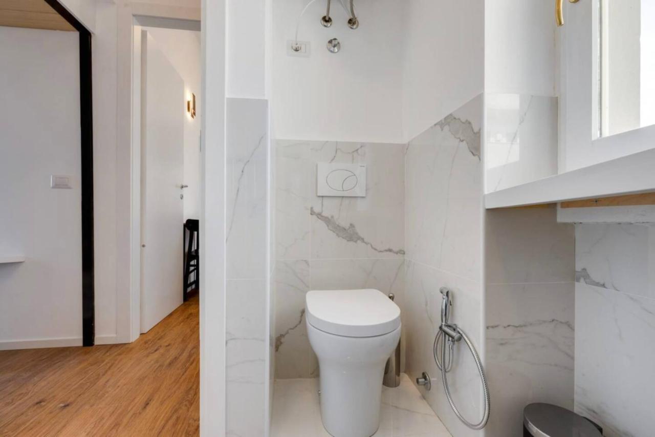 Navigli Loft - Hosted By Sweetstay Милано Екстериор снимка